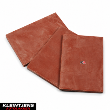 Plamuurrubber Rood 100 x 70 x 3 mm – Professioneel Hulpmiddel voor Plamuurwerk en Autoschadeherstel